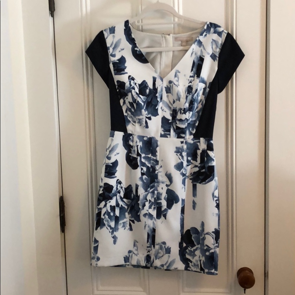 Banana Republic Blue and white floral dress